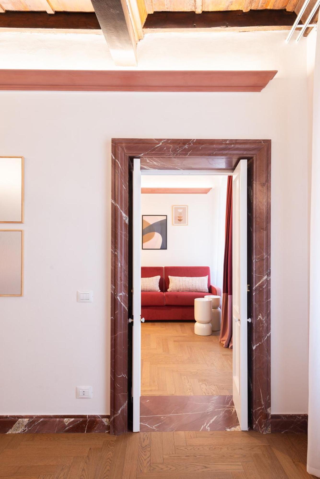My Trevi Suite & Apartment Рим Экстерьер фото