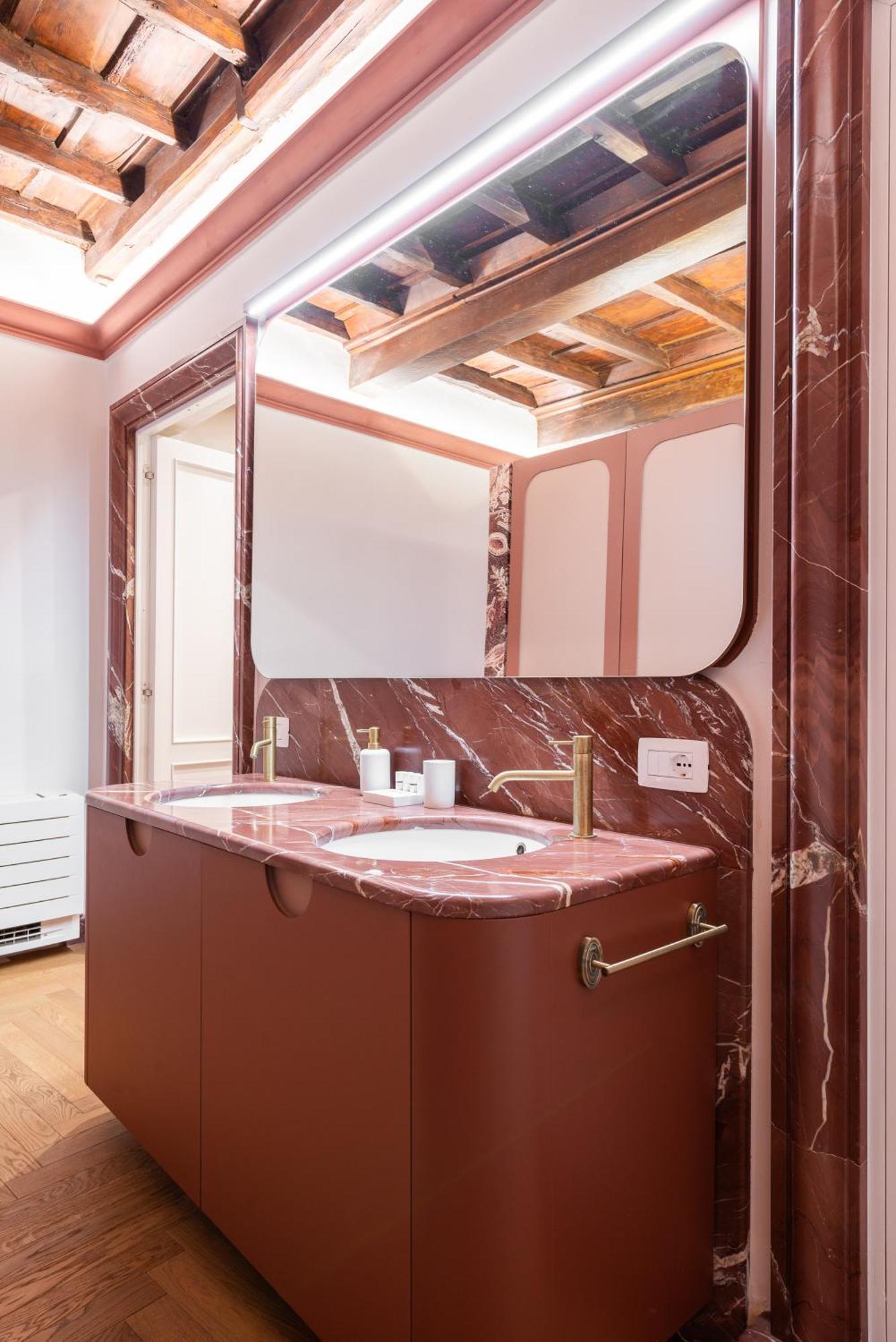 My Trevi Suite & Apartment Рим Экстерьер фото