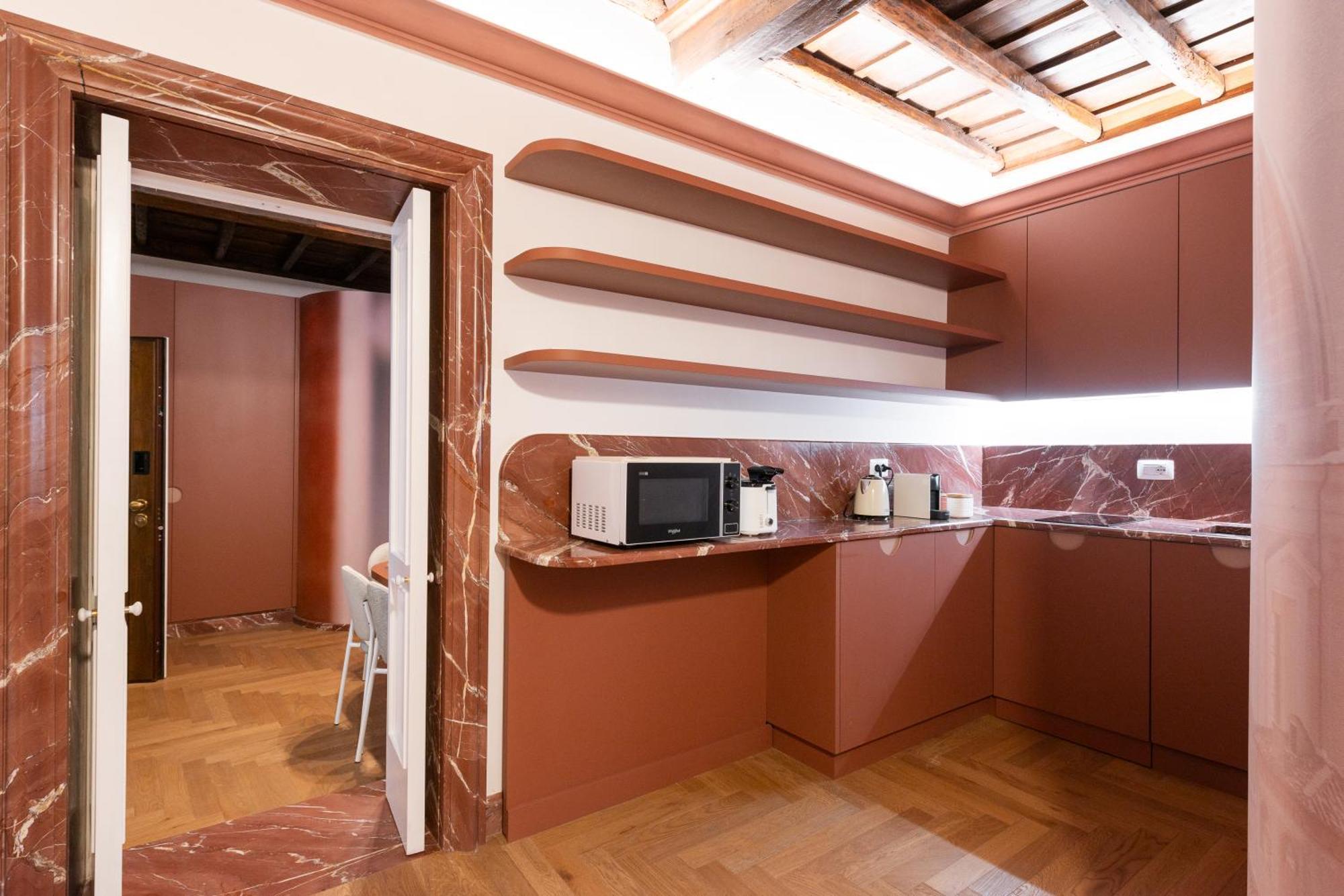 My Trevi Suite & Apartment Рим Экстерьер фото