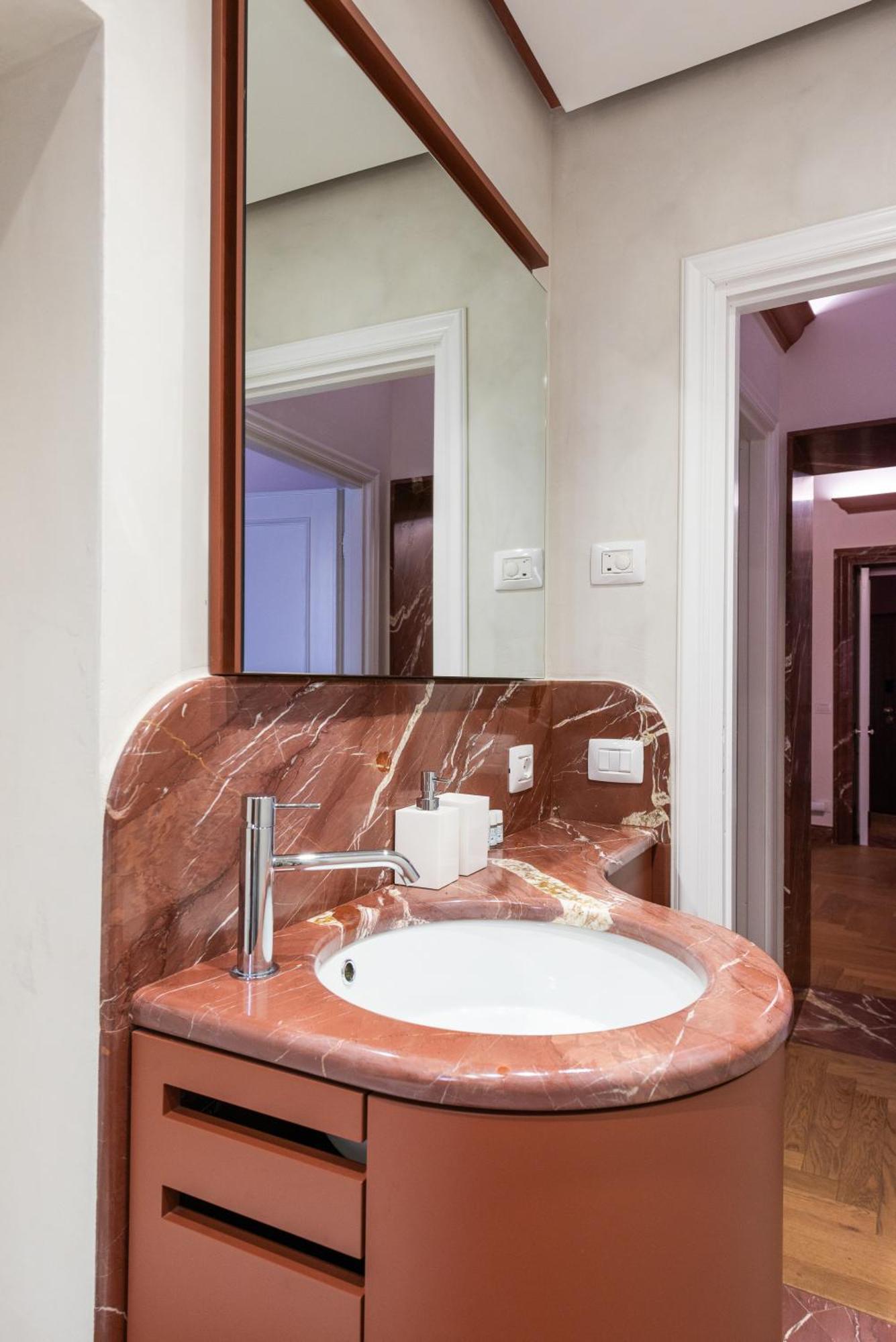 My Trevi Suite & Apartment Рим Экстерьер фото